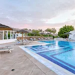 Hotel Ostria Moutsoúna