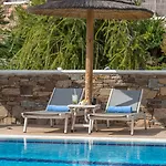 Ostria Hotell 3*