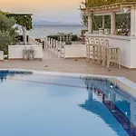Ostria Hotell 3*