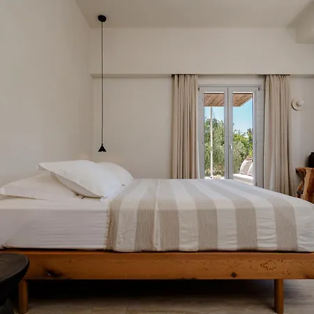 Hotel Ostria Moutsouna
