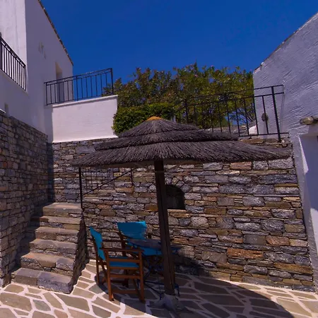 Ostria 3* Μουτσούνα