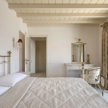 Ostria Otel Moutsoúna