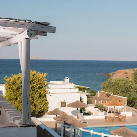 Ostria Hotel 3*
