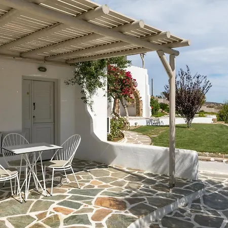 Hotel Ostria Moutsouna