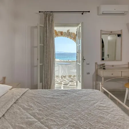 Ostria Hotel Moutsoúna